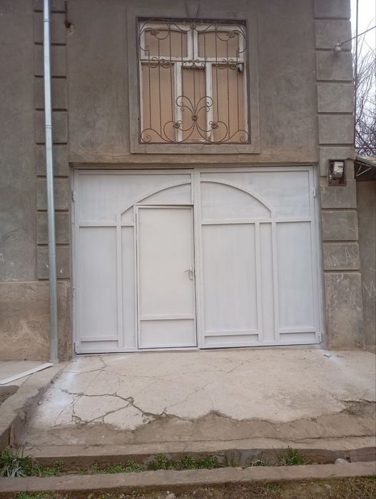 5-xonali uy, 400 m², Назарбек, sotuvga