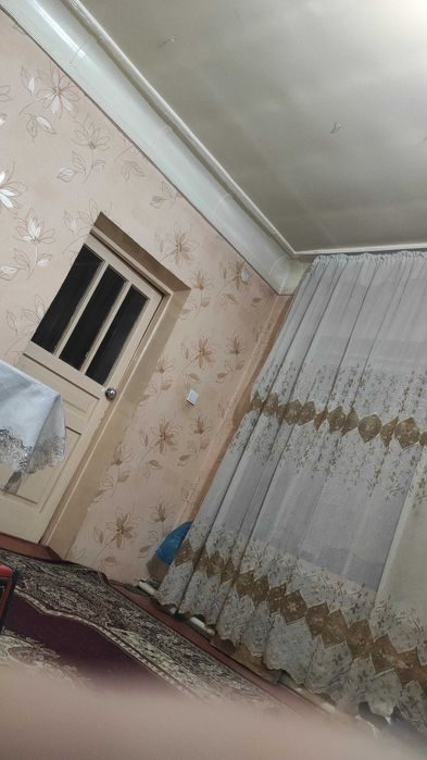 5-xonali uy, 1 m², Назарбек, sotuvga