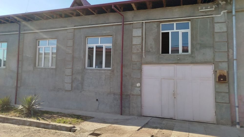6-xonali uy, 9500 m², Назарбек, sotuvga