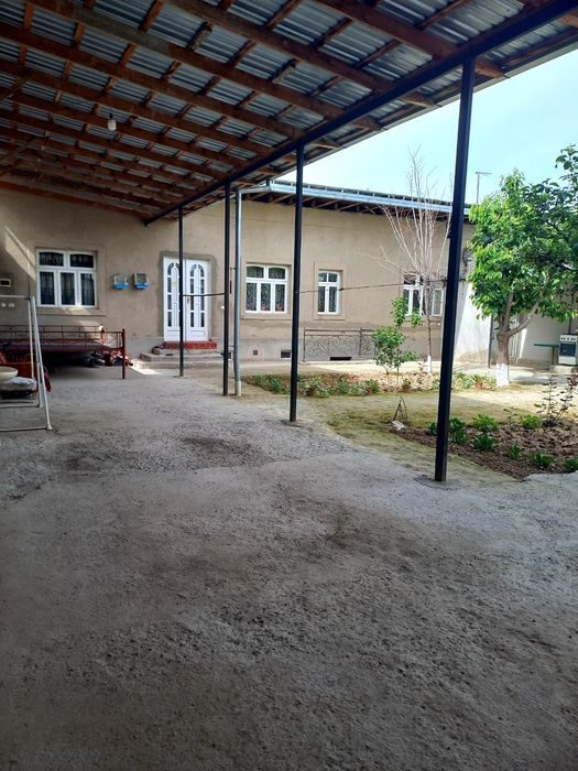 5-xonali uy, 400 m², Назарбек, sotuvga