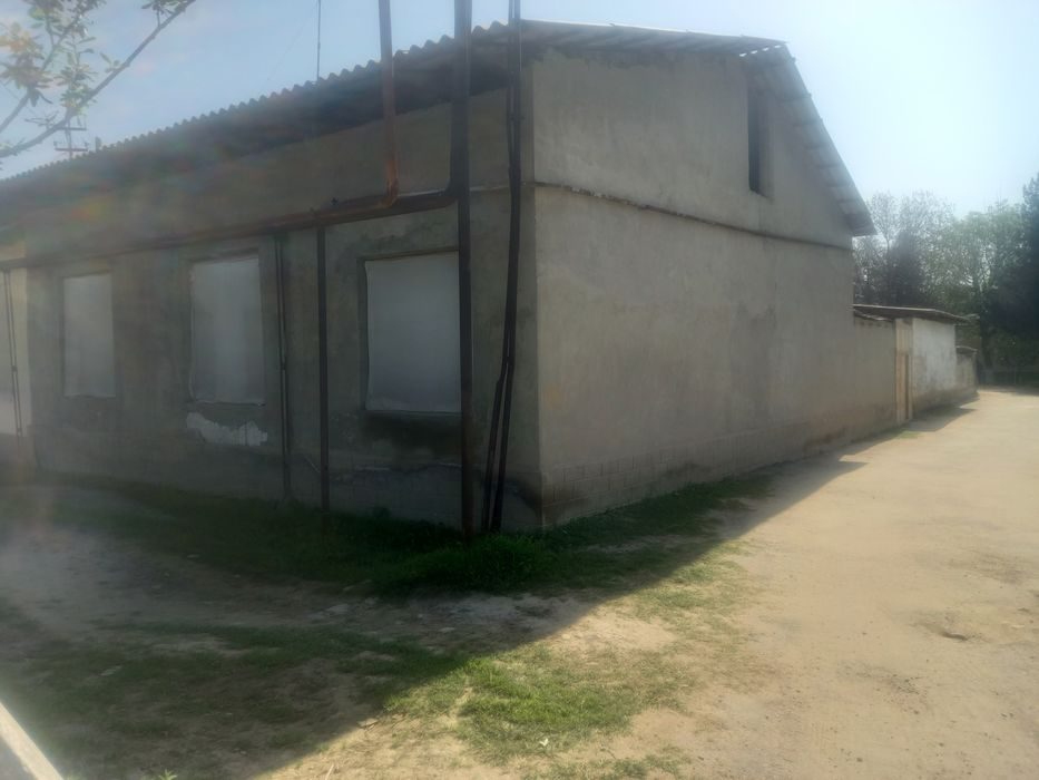 4-xonali uy, 400 m², Назарбек, sotuvga