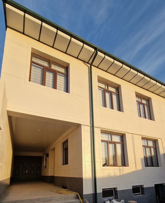 7-xonali uy, 300 m², Назарбек, sotuvga