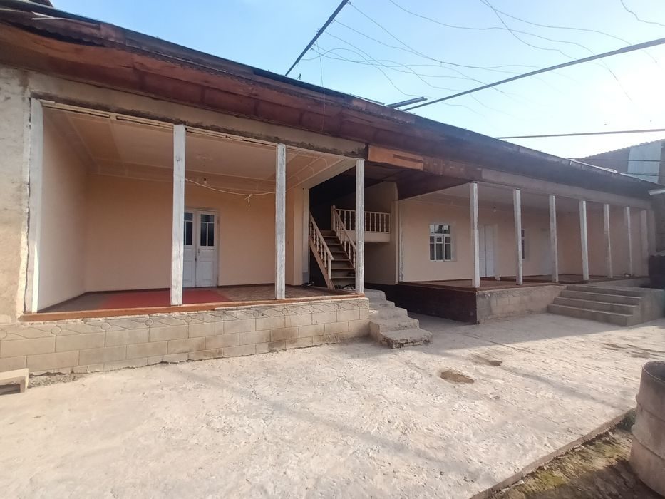 6-xonali uy, 800 m², Назарбек, sotuvga