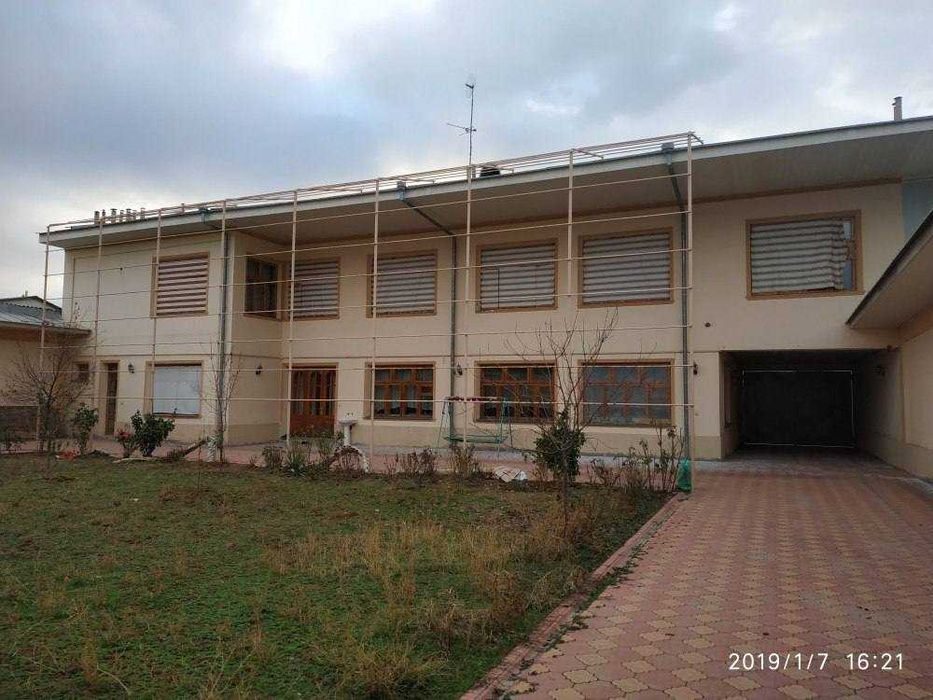 10-xonali uy, 22.8 m², Назарбек, sotuvga