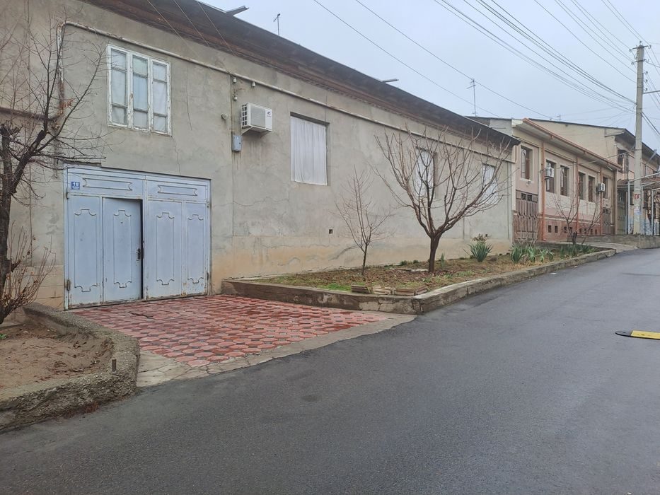 5-xonali uy, 600 m², Назарбек, sotuvga