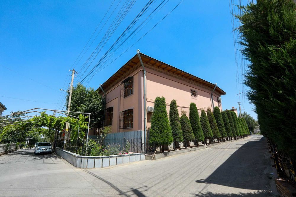 10-xonali uy, 700 m², Назарбек, sotuvga