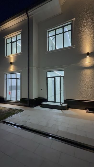 7-xonali uy, 250 m², Назарбек, sotuvga