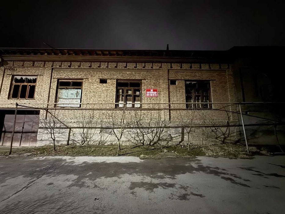 12-xonali uy, 600 m², Назарбек, sotuvga