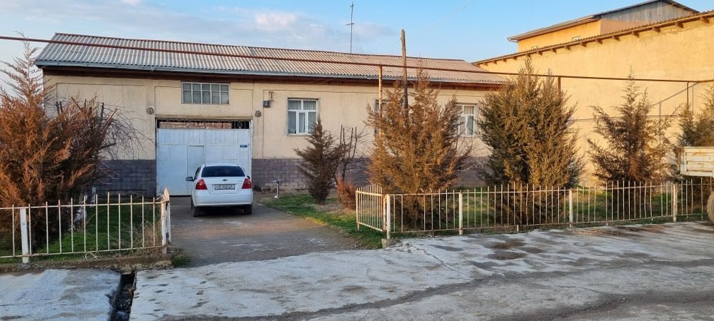 9-xonali uy, 500 m², Назарбек, sotuvga