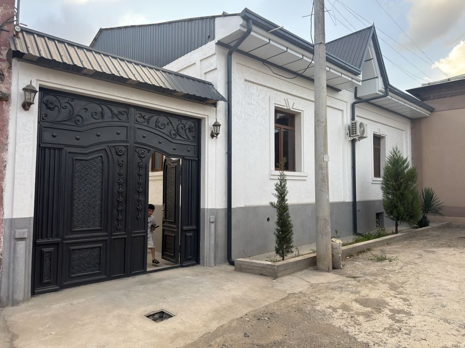 9-xonali uy, 595 m², Назарбек, sotuvga