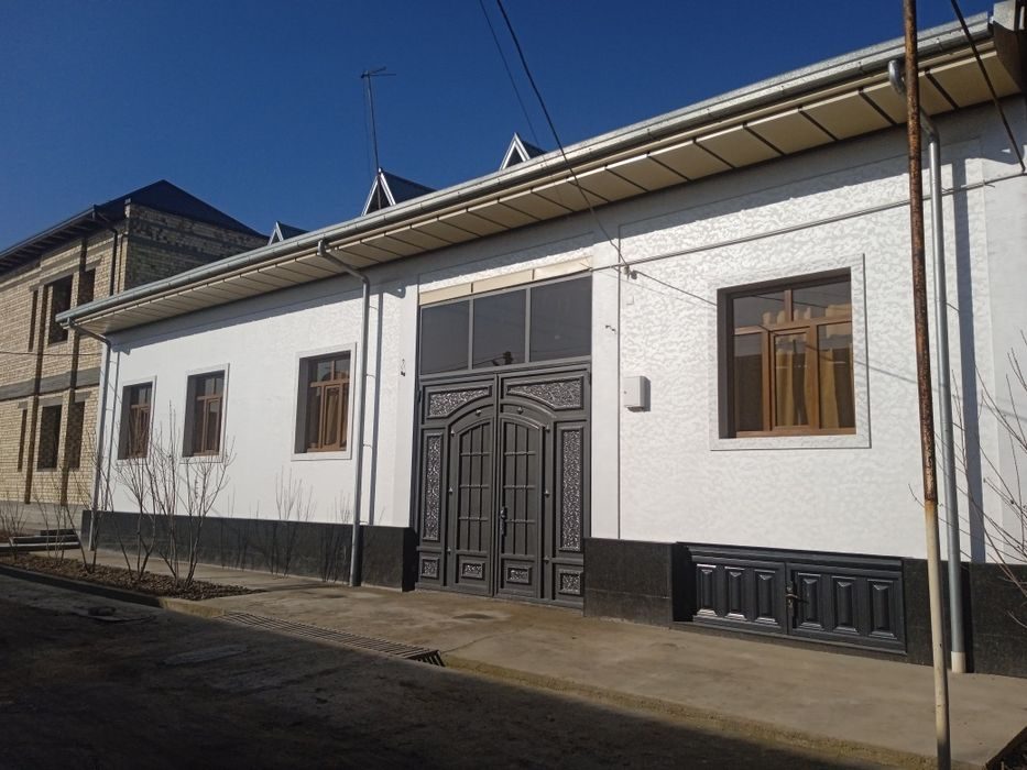 6-xonali uy, 10.5 m², Назарбек, sotuvga