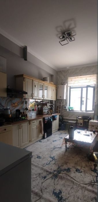 2-xonali uy, 62 m², Назарбек, sotuvga