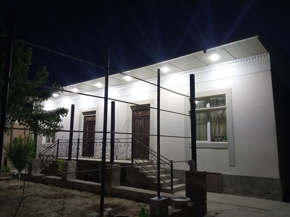 4-xonali uy, 650 m², Назарбек, sotuvga