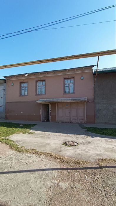 6-xonali uy, 320 m², Назарбек, sotuvga