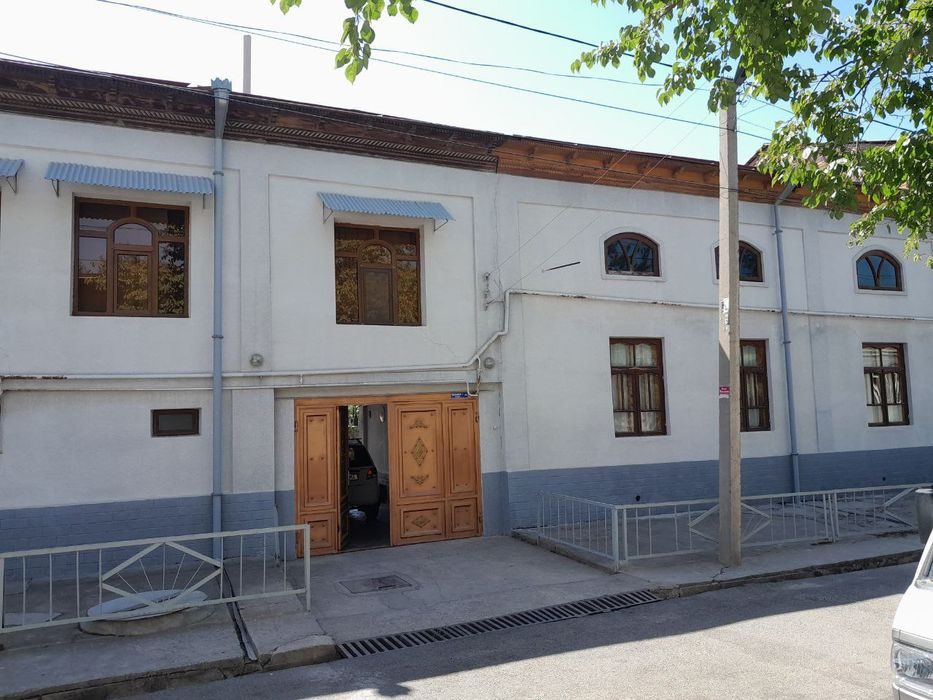 8-xonali uy, 3 m², Назарбек, sotuvga