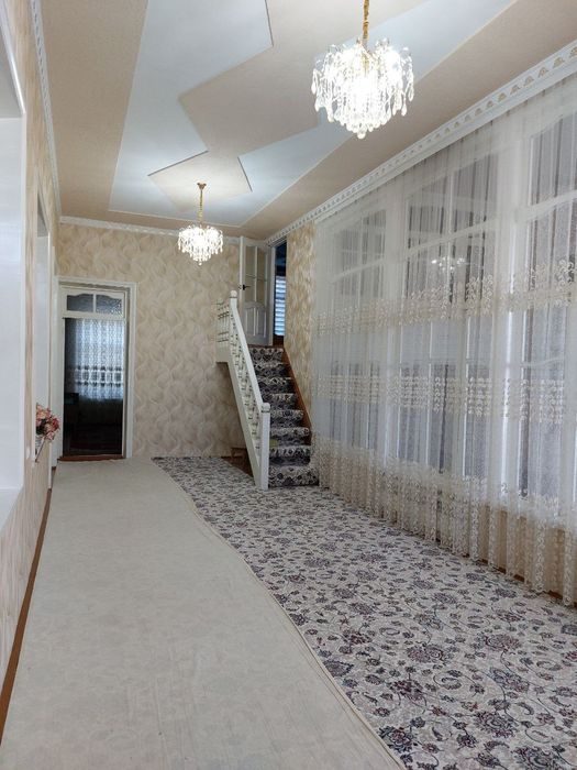 8-xonali uy, 4 m², Назарбек, sotuvga