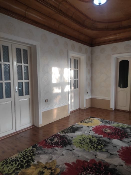 9-xonali uy, 4 m², Назарбек, sotuvga