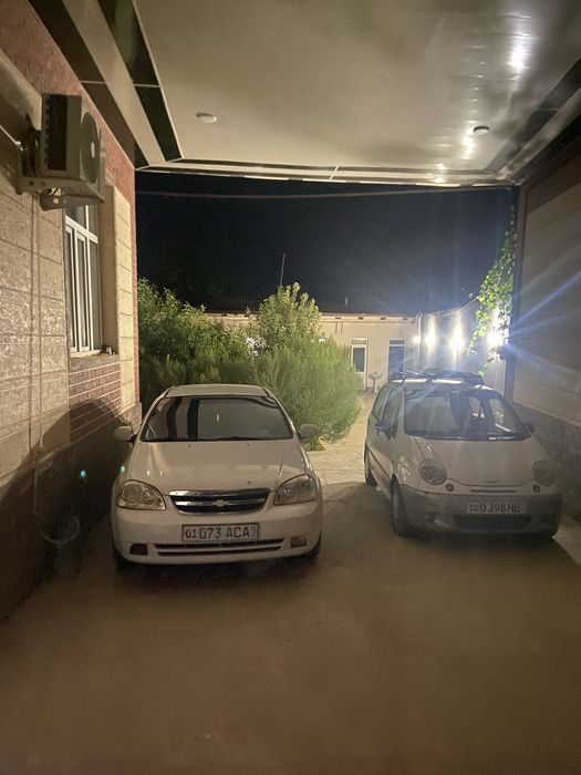 5-xonali uy, 6.5 m², Назарбек, sotuvga