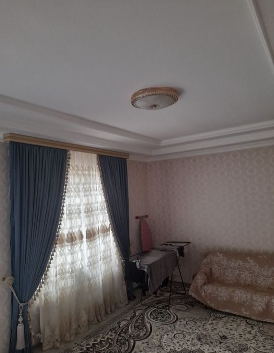 6-xonali uy, 3 m², Назарбек, sotuvga