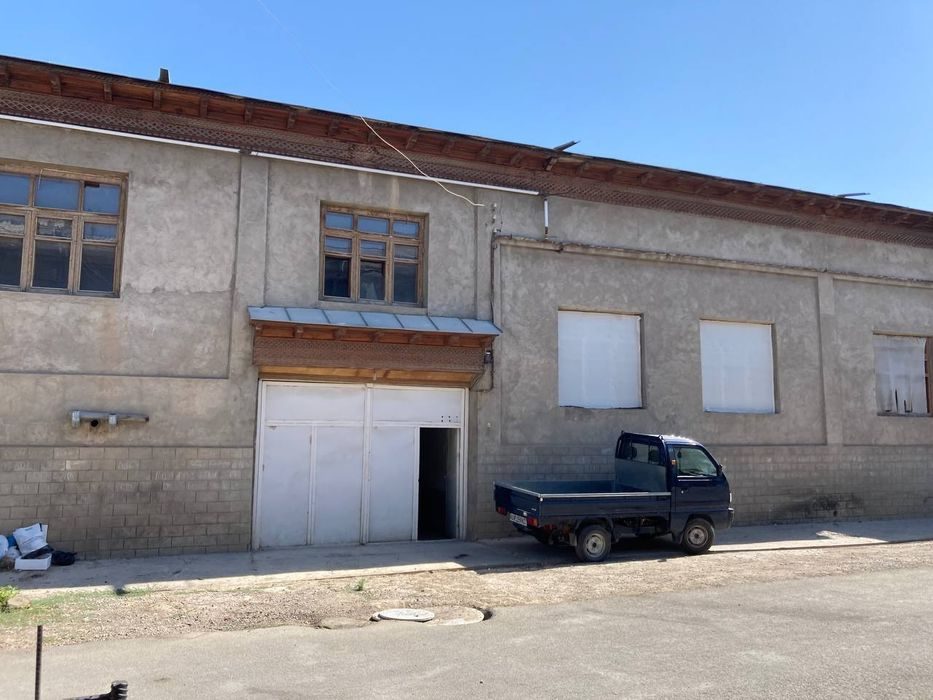 9-xonali uy, 630 m², Назарбек, sotuvga