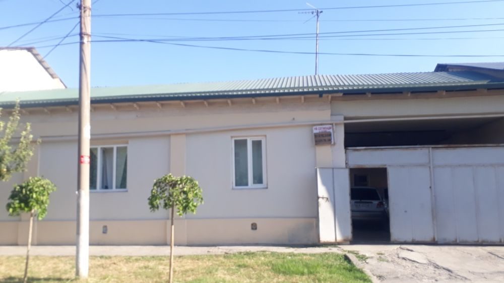 100-xonali uy, 100 m², Назарбек, sotuvga