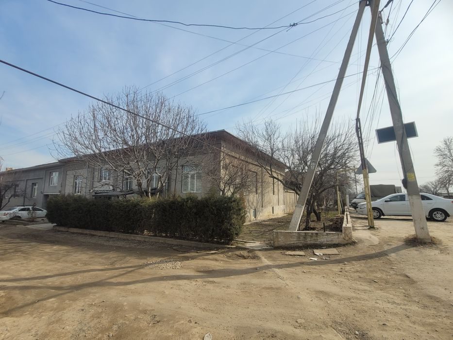 8-xonali uy, 4800 m², Назарбек, sotuvga