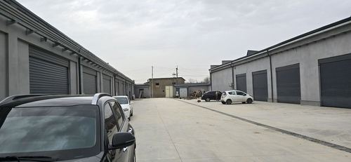 Сдаётся бокси для автосервиса с подъёмниками и есть ямачним типам
