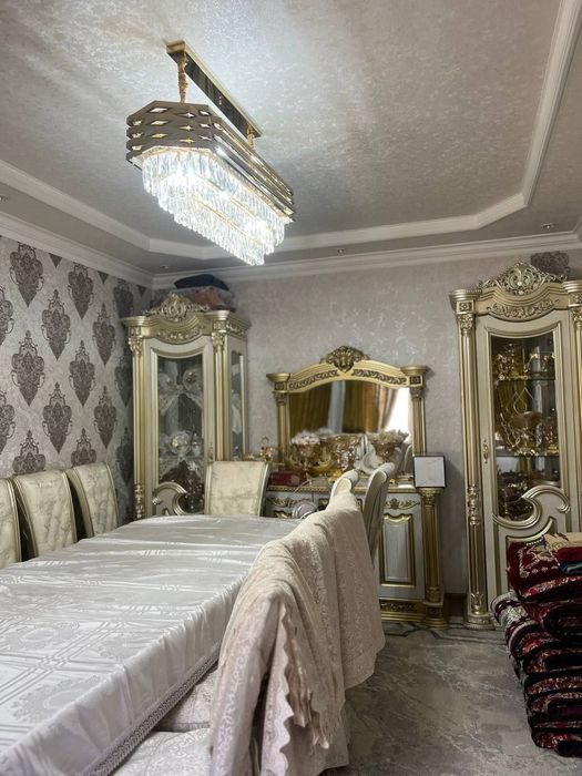 5-xonali uy, 3000 m², Назарбек, sotuvga
