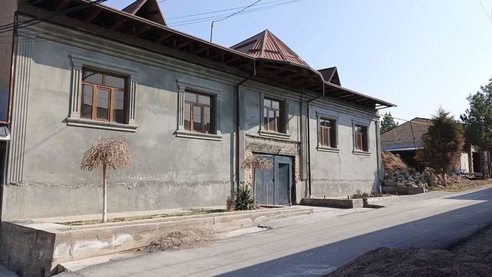9-xonali uy, 600 m², Назарбек, sotuvga