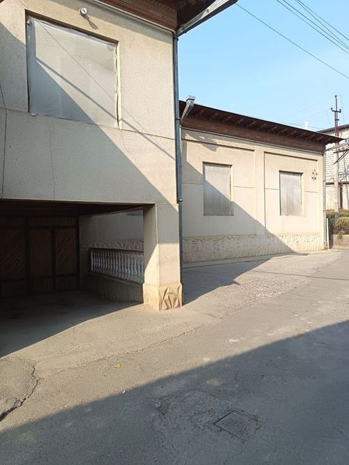 7-xonali uy qismi, 400 m²