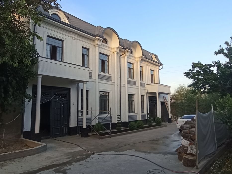 6-xonali uy, 999 m², Назарбек, sotuvga