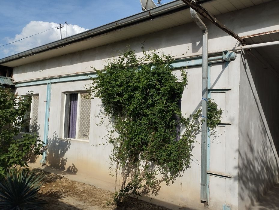 7-xonali uy, 80 m², Назарбек, sotuvga
