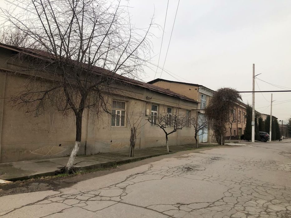 4-xonali uy, 330 m², Назарбек, sotuvga