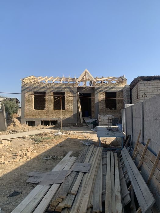 5-xonali uy, 200 m², Назарбек, sotuvga