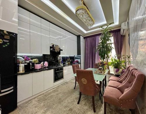 4-xonali kvartira, 125 m²