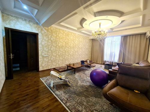 4-room apartment, 131 m²