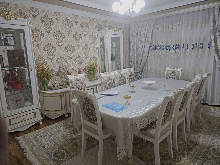 5-xonali kvartira, 105 m², Toshkent, Olmazor tumani, sotuvga