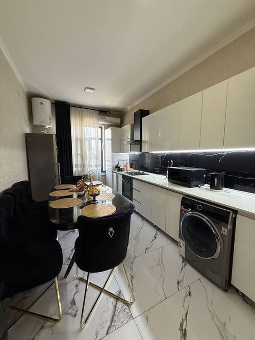 5-room apartment, 160 m²