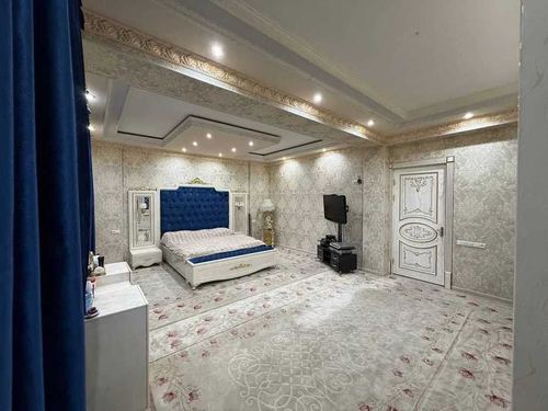 5-room apartment, 230 m²