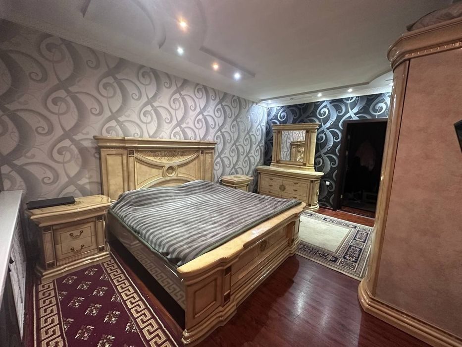 4-xonali kvartira, 220 m², Toshkent, Olmazor tumani, ijaraga