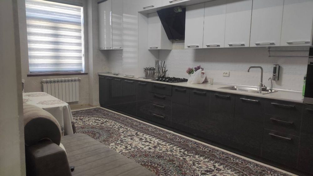 4-room apartment, 110 m², Tashkent, Almazar District, for sale