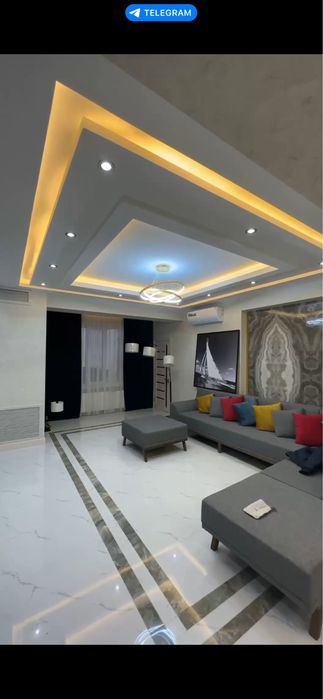 7-room apartment, 230 m²