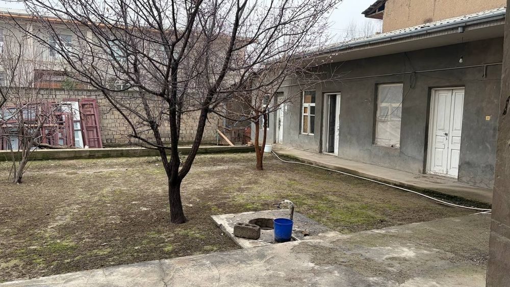 4-room house, 900 m², Tashkent, Almazar District, for sale