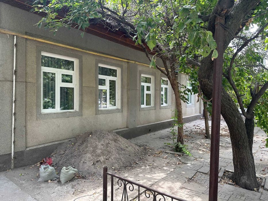 4-room house, 4.4 m², Tashkent, Almazar District, for sale