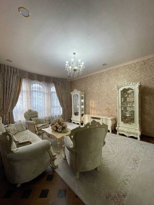 9-xonali uy, 550 m², Toshkent, Olmazor tumani, sotuvga