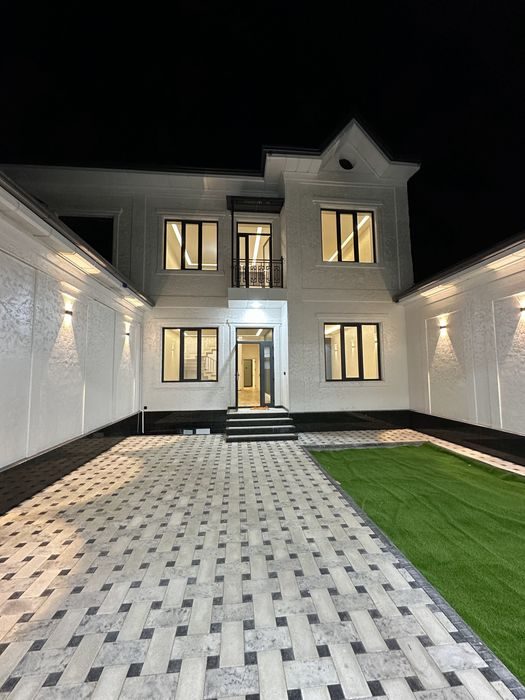 7-room house, 2500 m², Tashkent, Almazar District, for sale