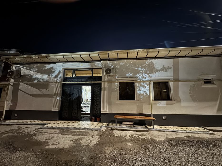 5-room cottage, 180 m², Tashkent, Almazar District, for sale