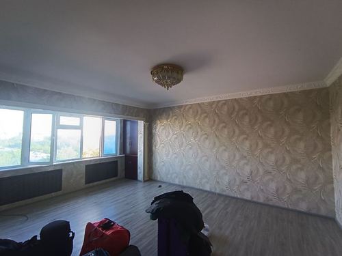 3-xonali kvartira, 1 m²