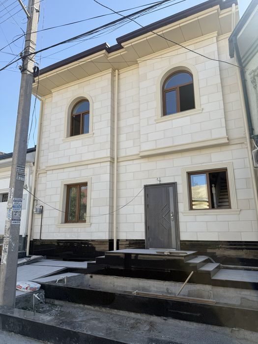 5-room townhouse, 239 m², Tashkent, Almazar District, for sale