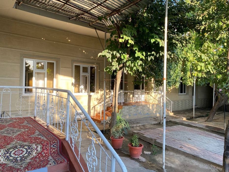 8-room house part, 4700 m², Tashkent, Almazar District, for sale